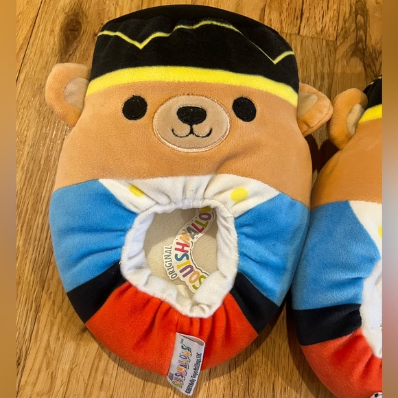 Squishmallows Kellytoy Braven Christmas Bear Nutcracker Holiday Slippers sz 13-1 - Picture 2 of 4